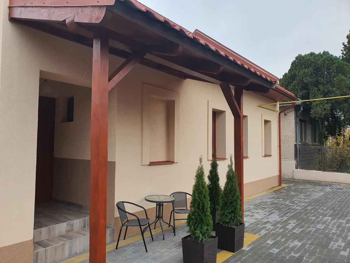 Hotel Bereg-Travel Exterior foto